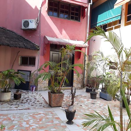 Hotel Residence Seven 7 Abidjan Exterior foto